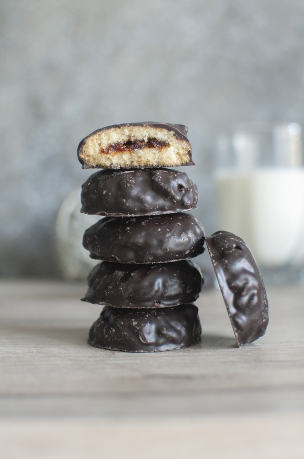 Bambino punjeni keks Vule sa cokoladnim prelivom sa ukusom narance